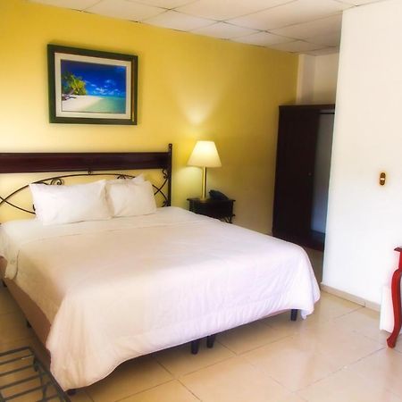 Hotel Santa Elena Antiguo Cuscatlán Exteriér fotografie